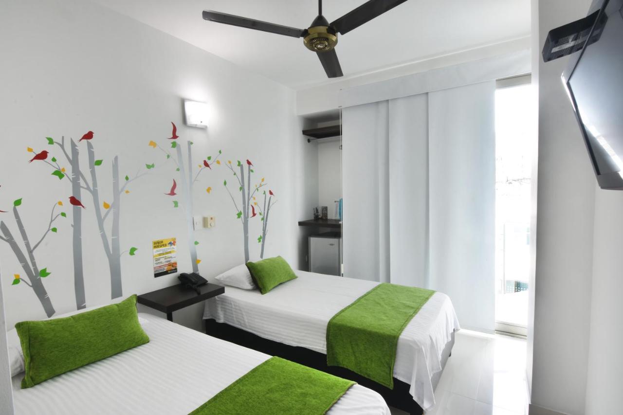 Hotel Florida סינסלחו מראה חיצוני תמונה