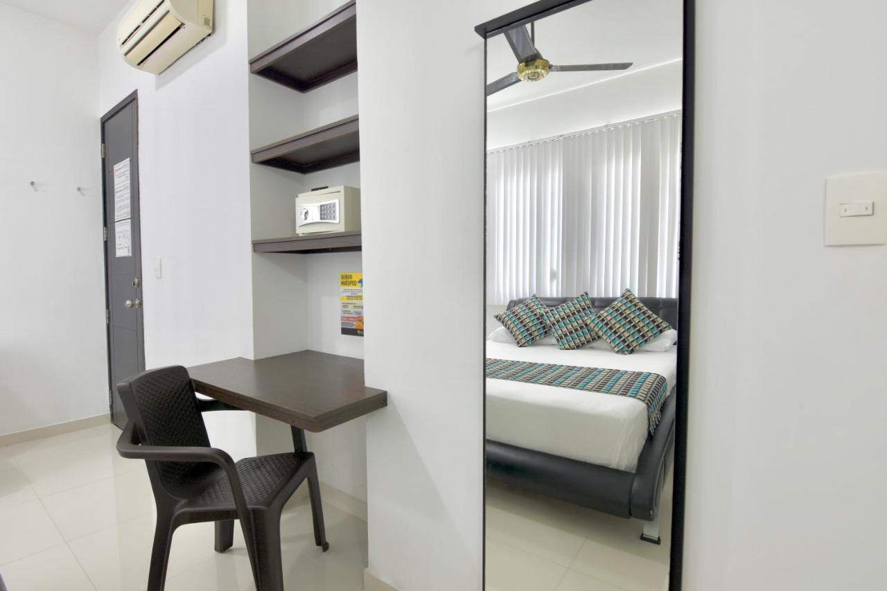 Hotel Florida סינסלחו מראה חיצוני תמונה
