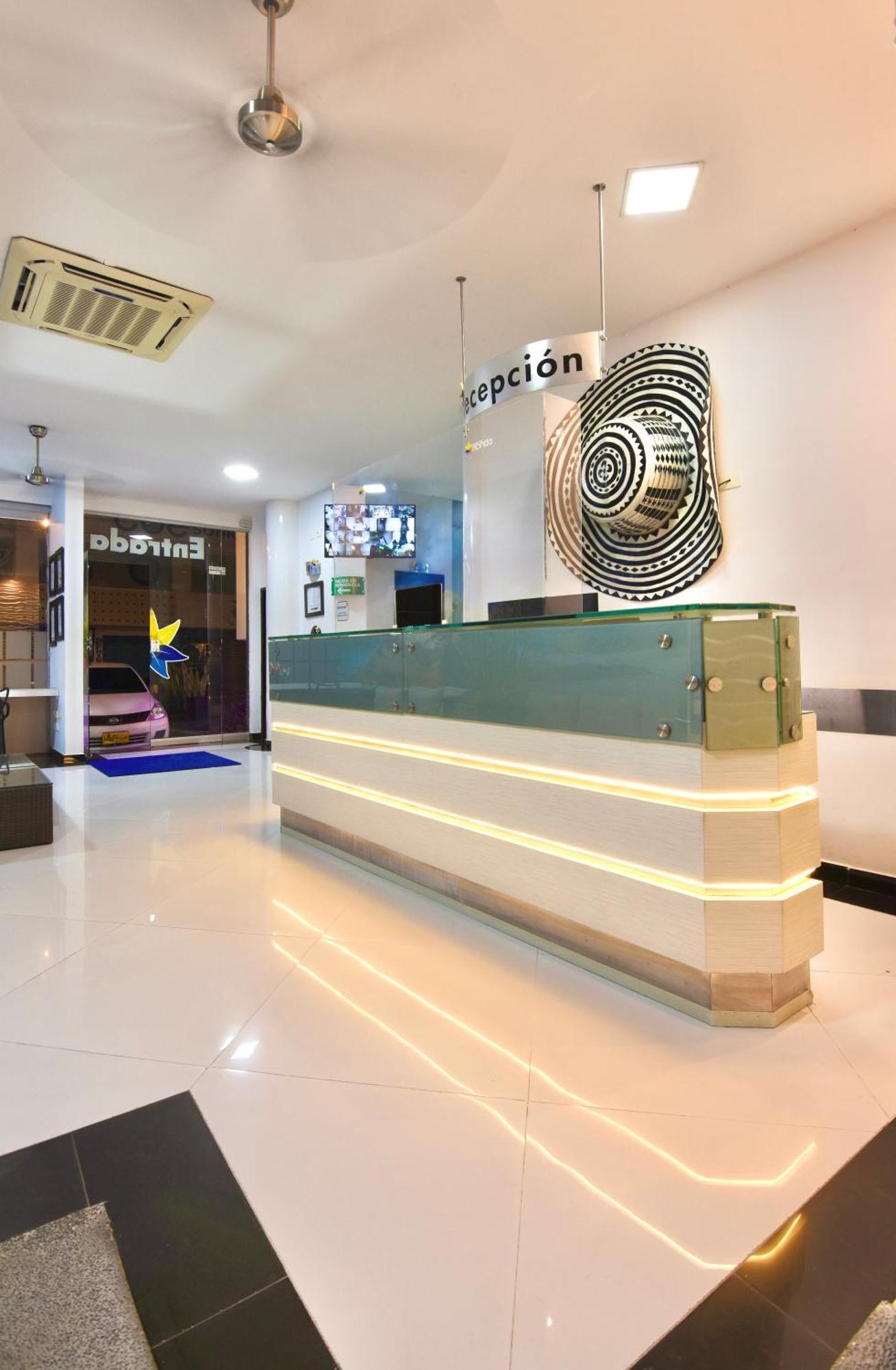 Hotel Florida סינסלחו מראה חיצוני תמונה