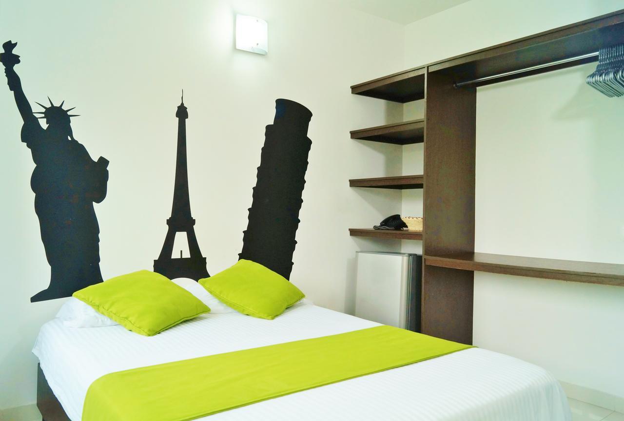 Hotel Florida סינסלחו מראה חיצוני תמונה