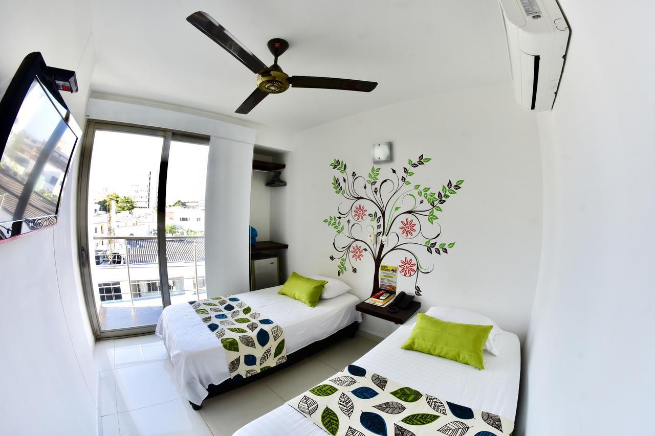 Hotel Florida סינסלחו מראה חיצוני תמונה