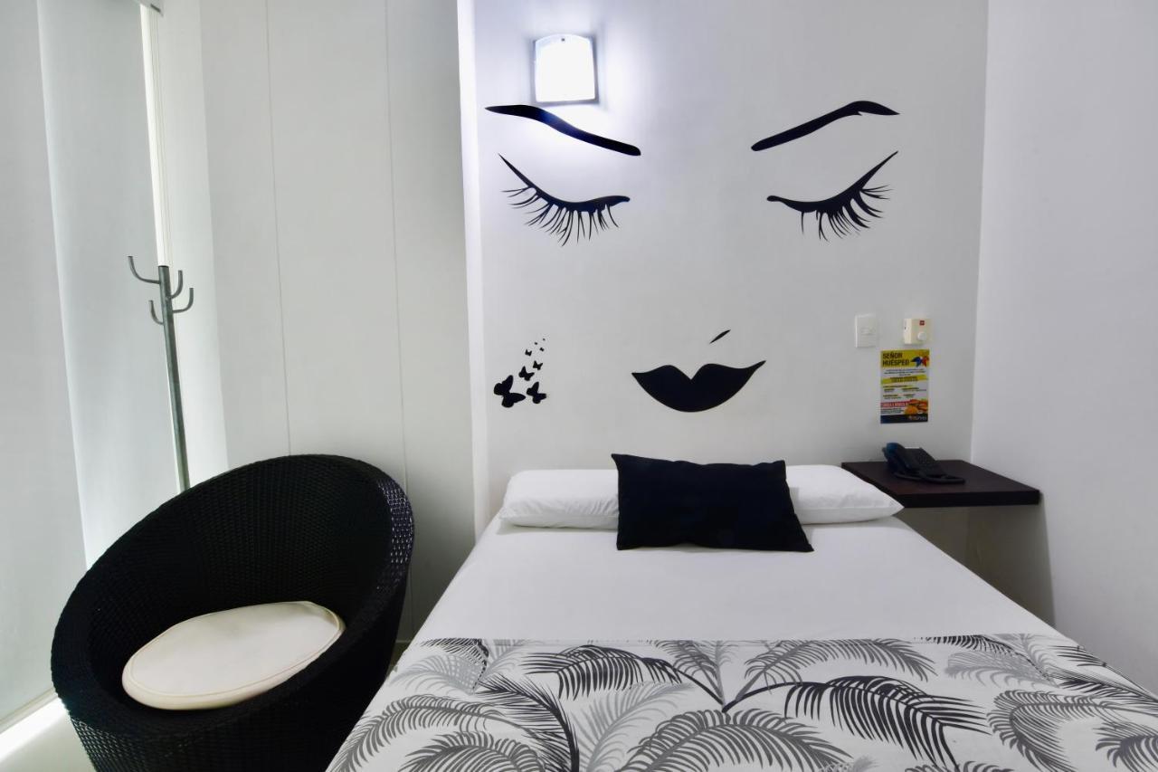 Hotel Florida סינסלחו מראה חיצוני תמונה